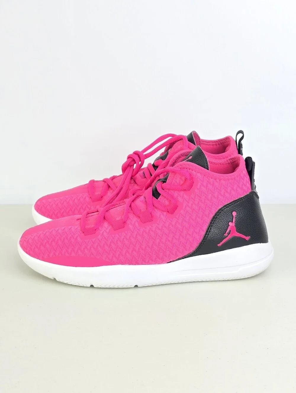 Jordan Reveal GS Vivid Pink Black White Big Girls Sneakers 2016 Size 6.5Y